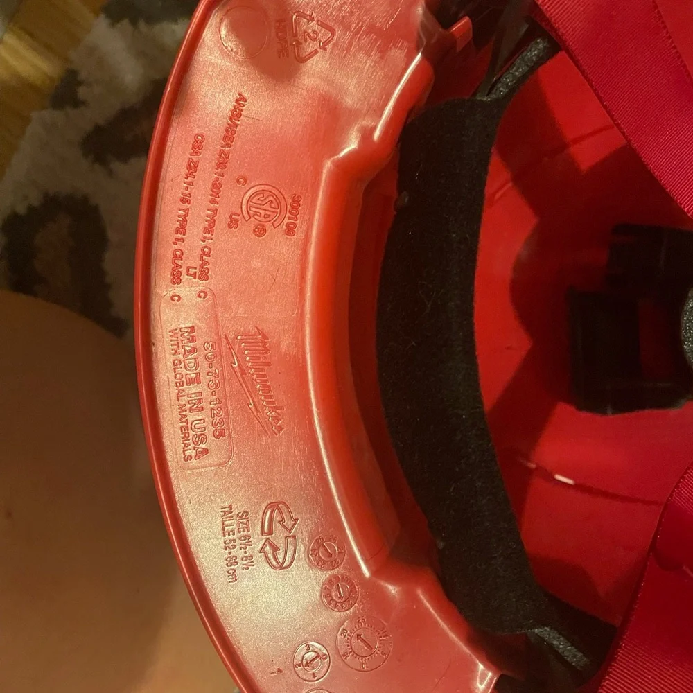 Red Hard Hat - Picture 3 of 4